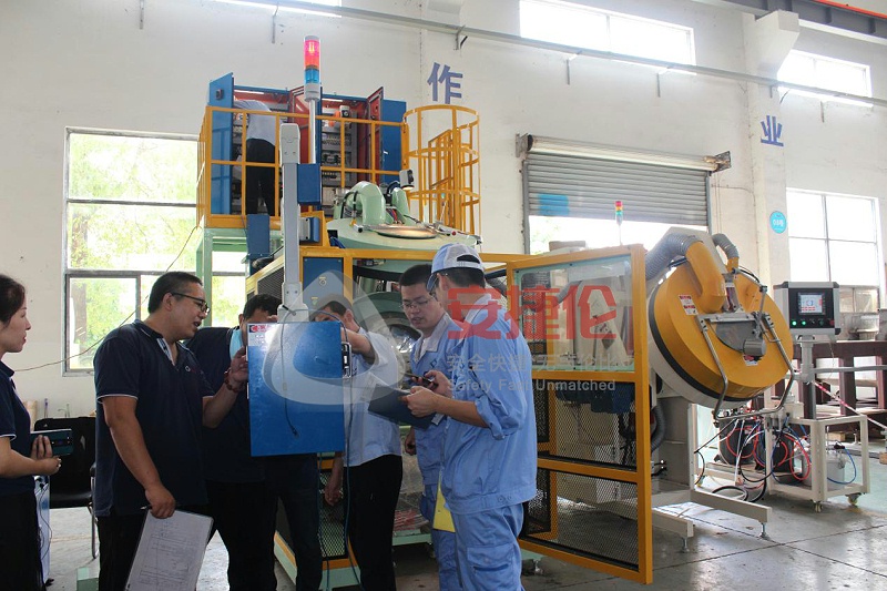 自動噴塗設（shè）備