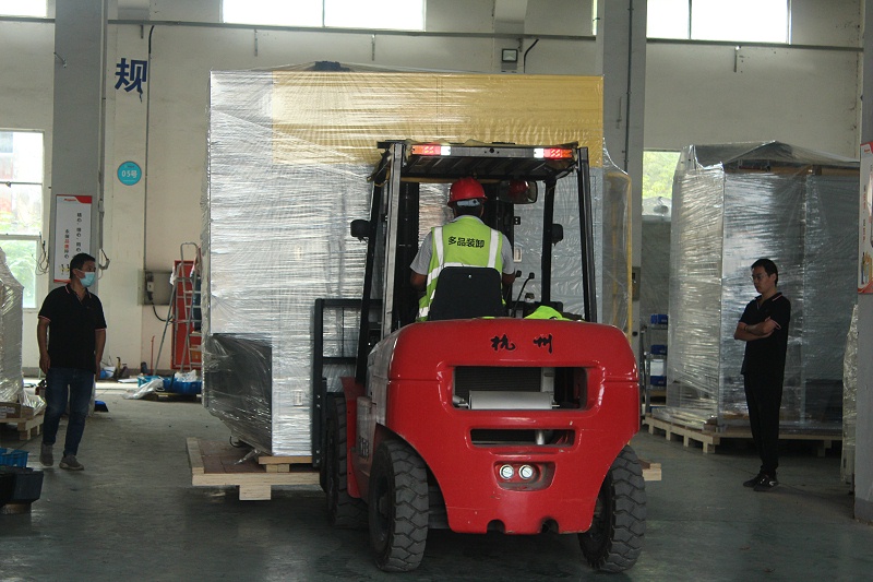 噴塗（tú）設備