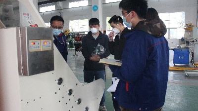 疫情後安（ān）捷倫首批客戶到訪，自動滾膠機非標合作已至定案階段