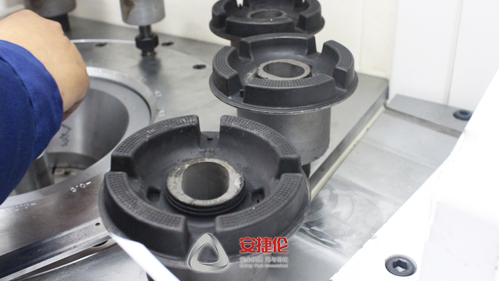 自動（dòng）縮徑機6