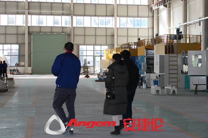 噴（pēn）塗設（shè）備