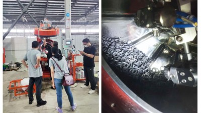 無錫汽車密封（fēng）件客（kè）戶到訪，驗收自動滾噴機（jī）PR90