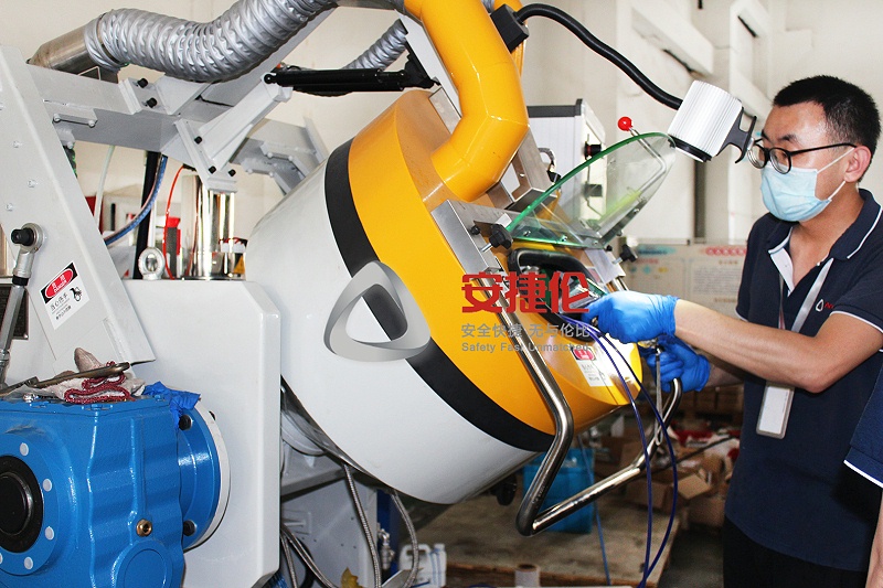 自動滾（gǔn）噴機（jī）