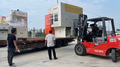 縮（suō）徑（jìng）機、滾膠機、噴膠機（jī）發往河南汽車橡膠減震客戶