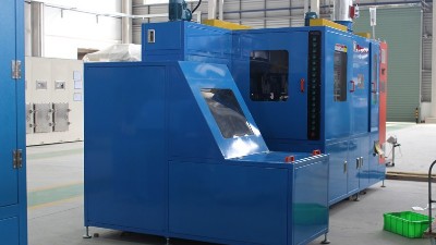 【滾膠機（jī）發貨】高求美達（dá）定製（zhì）減震器襯套內孔自動滾膠機發貨