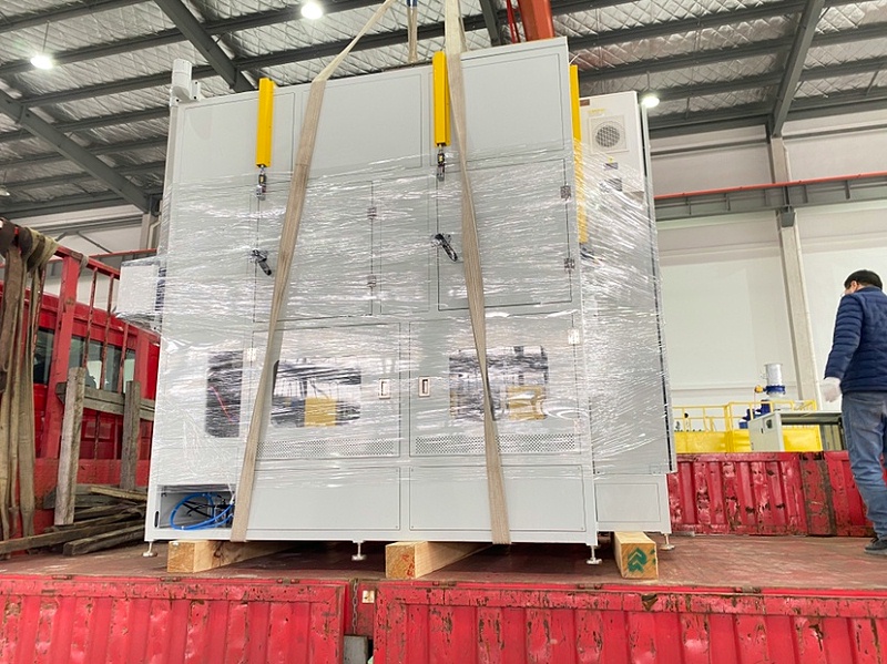 特瑞堡外圆自动滚（gǔn）涂机发货（huò）5