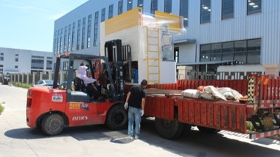 【噴膠機發貨】自動噴膠機PZD40順利發（fā）浙江密封（fēng）件客戶（hù）