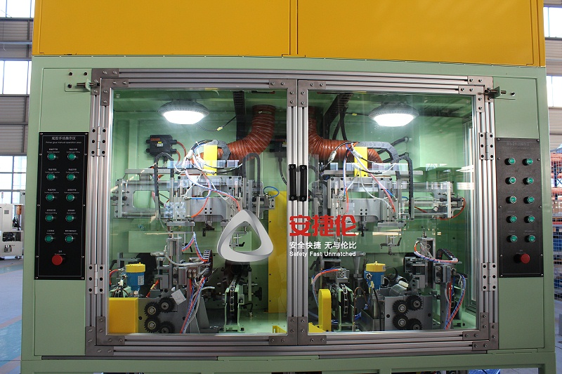 滾膠（jiāo）機-襯套內孔