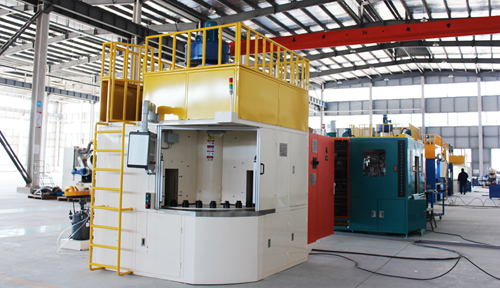 如（rú）何選（xuǎn）購一款（kuǎn）適合自己的自動噴膠機？