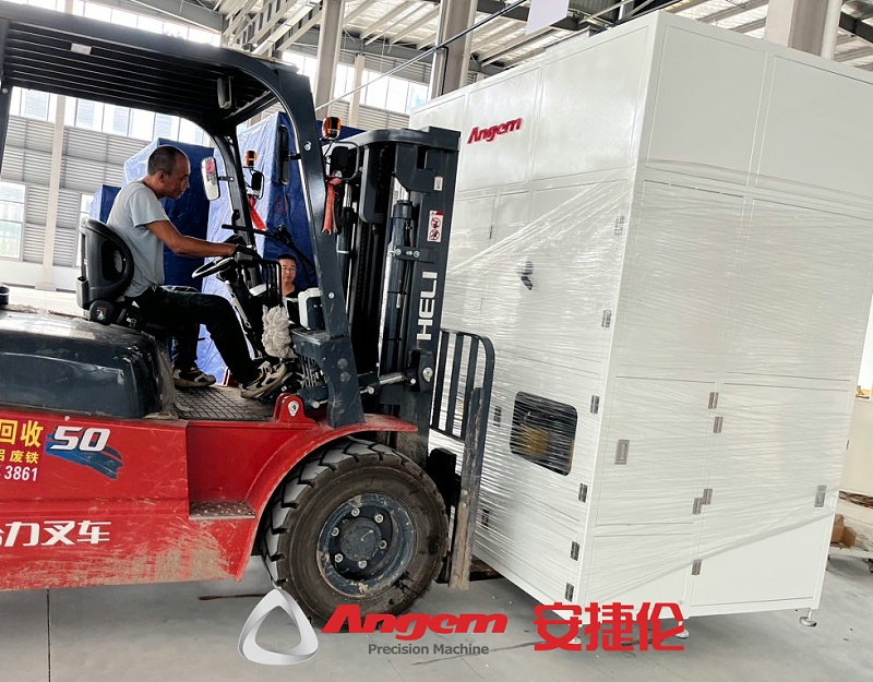 外圓自（zì）動滾塗機2