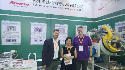 2019國際橡膠（jiāo）展—羞羞视频在线观看自動噴塗設（shè）備深受國內外客戶青睞
