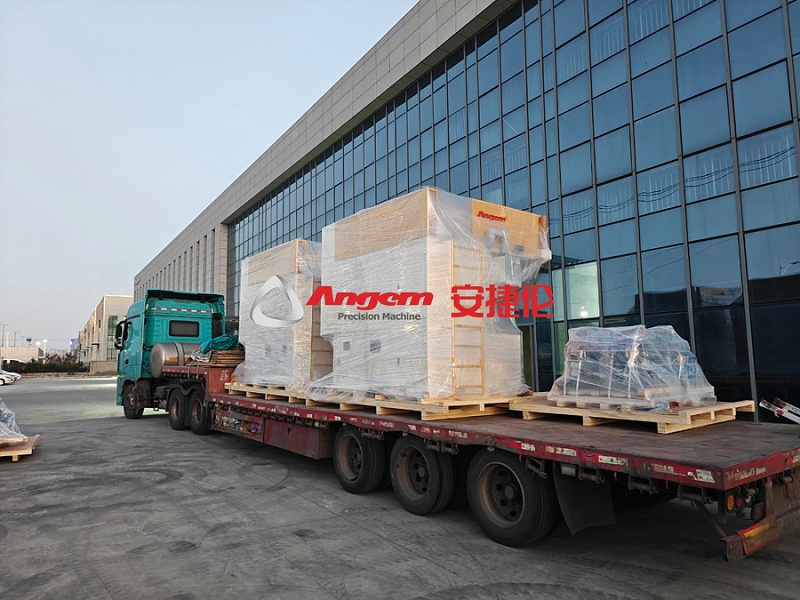 自動噴膠機發（fā）重慶3