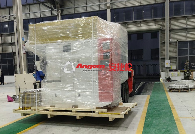 噴（pēn）膠機3