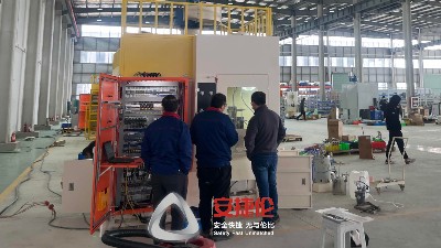 塑膠製（zhì）品客戶驗收噴塗設備—安捷（jié）倫ZP40型自動噴膠機