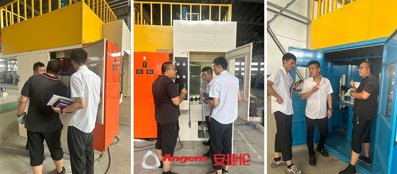 參觀（guān）噴膠機