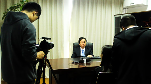 央視《定位》欄目考察團來訪（fǎng）蘇州（zhōu）安（ān）捷倫