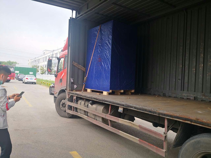 自動縮徑機發（fā）貨