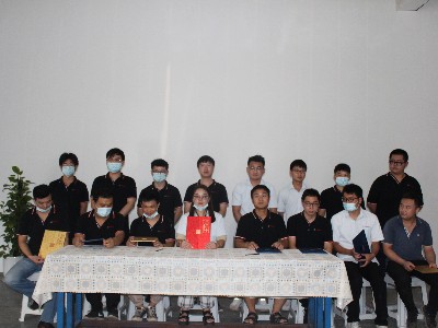 羞羞视频在线观看--2022年拜師大（dà）會合照