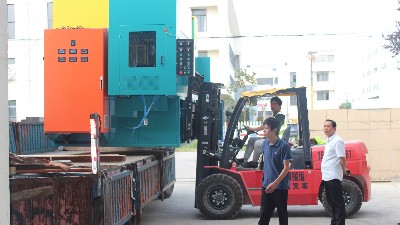 【噴膠機發貨】蘇州（zhōu）橡膠金屬減（jiǎn）震客戶（hù）訂購的自動噴膠設備發貨