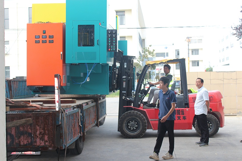 噴膠（jiāo）機