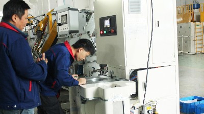 羞羞视频在线观看的縮徑機縮管機適合給（gěi）哪（nǎ）些行業的物體縮徑？