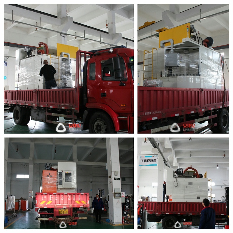 自動（dòng）噴膠機