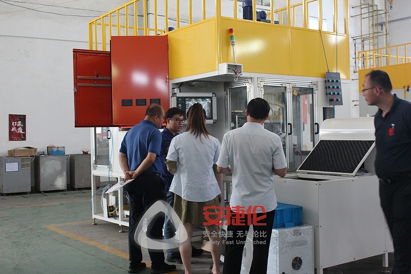 東營寶（bǎo）豐汽車配件有限公司來訪5