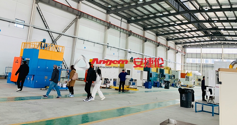 噴（pēn）塗（tú）設備1